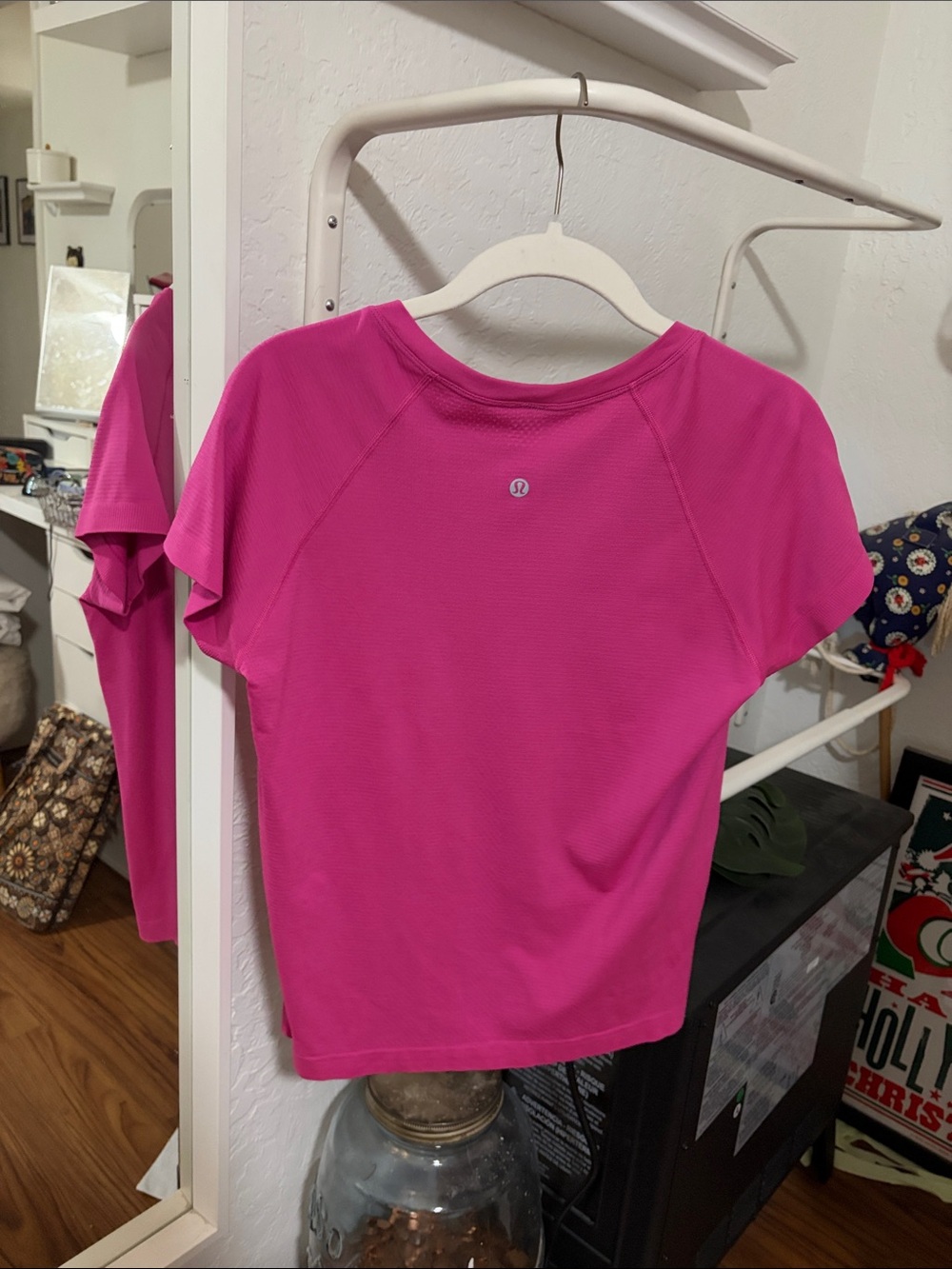 lululemon athletica Swiftly Tech race length. Short Sleeve Top - Bright Pink